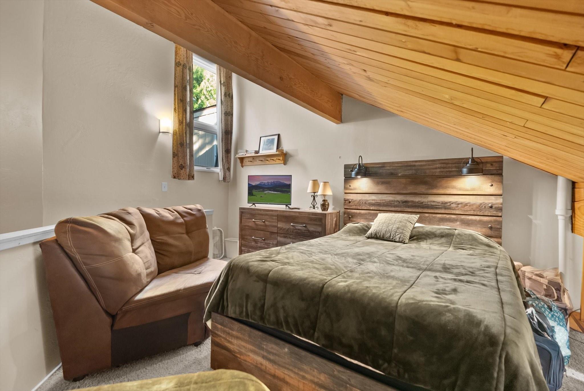 Sawtooth Bedroom 3