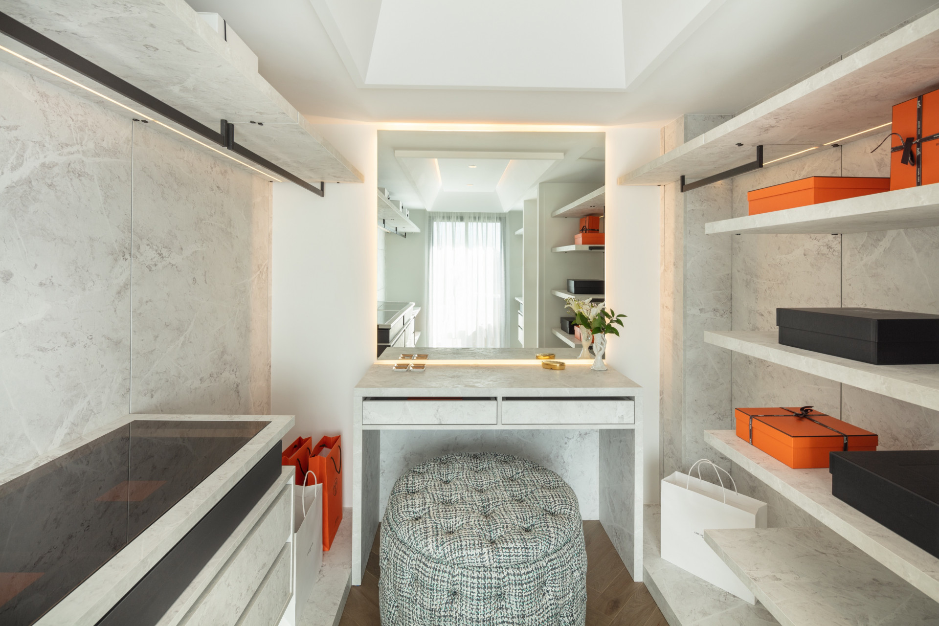 Villa Bodega Master Closet