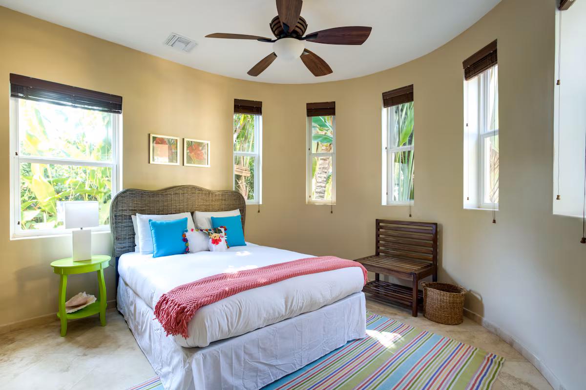 Villa Tipsy Gecko Guest Room Queen