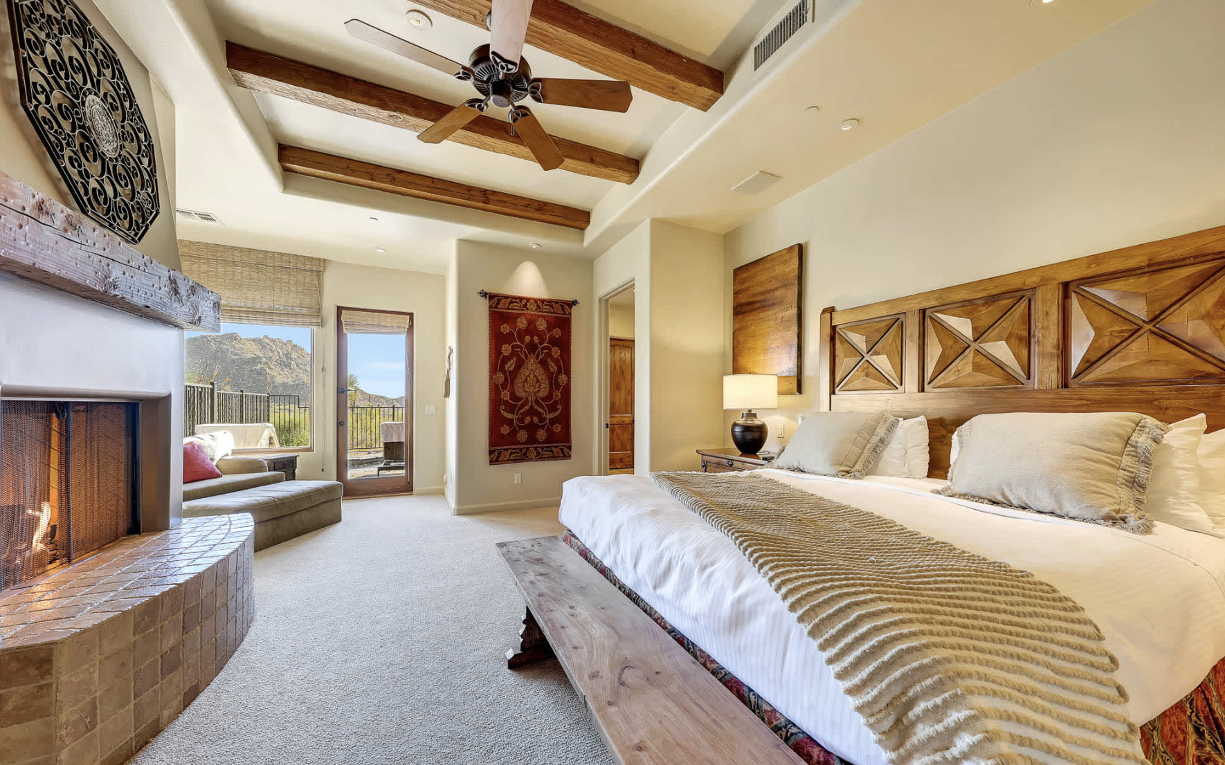 Rocks Master Bed