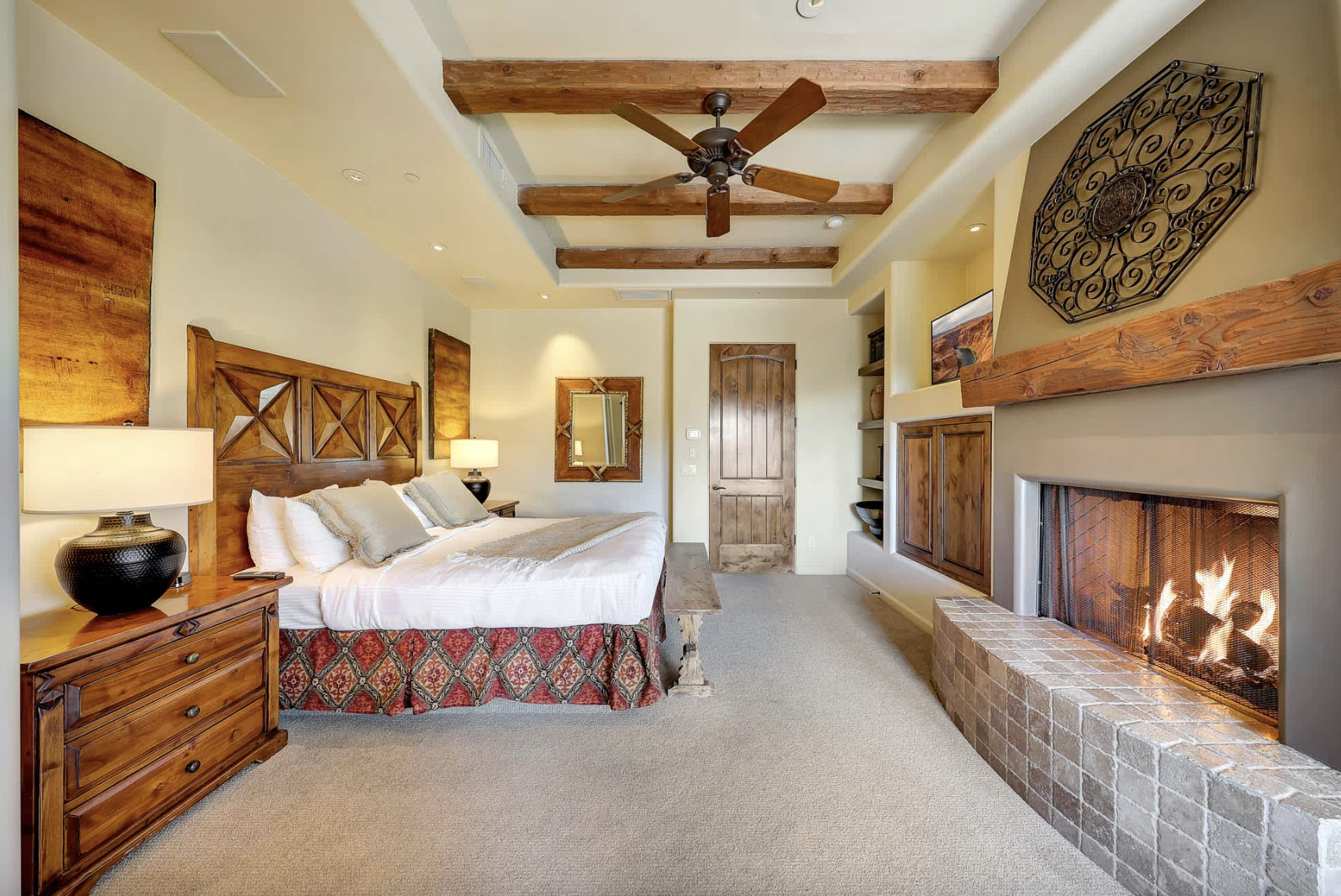 Rocks King Guest Room