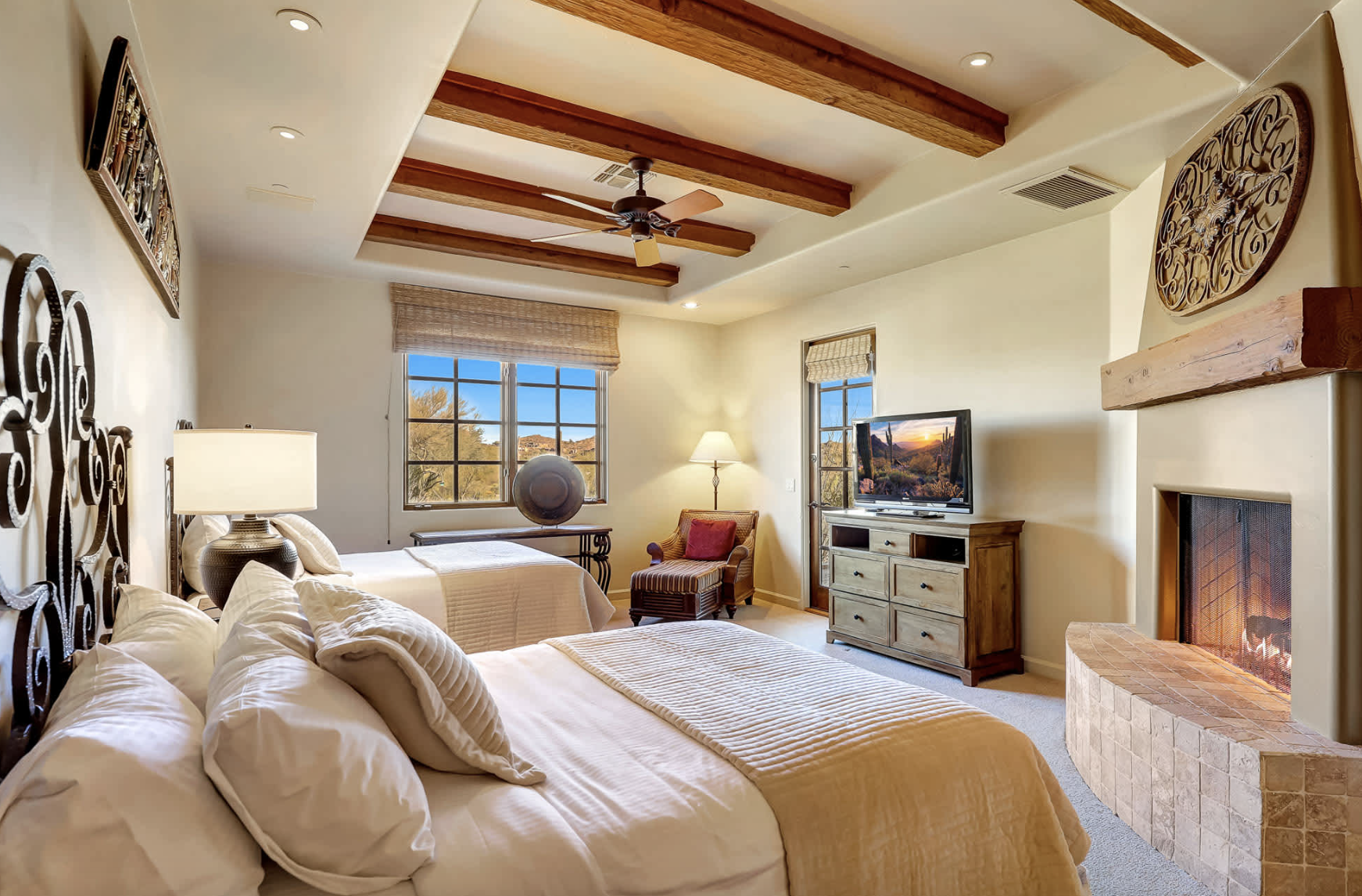 Rocks Guest Room 3