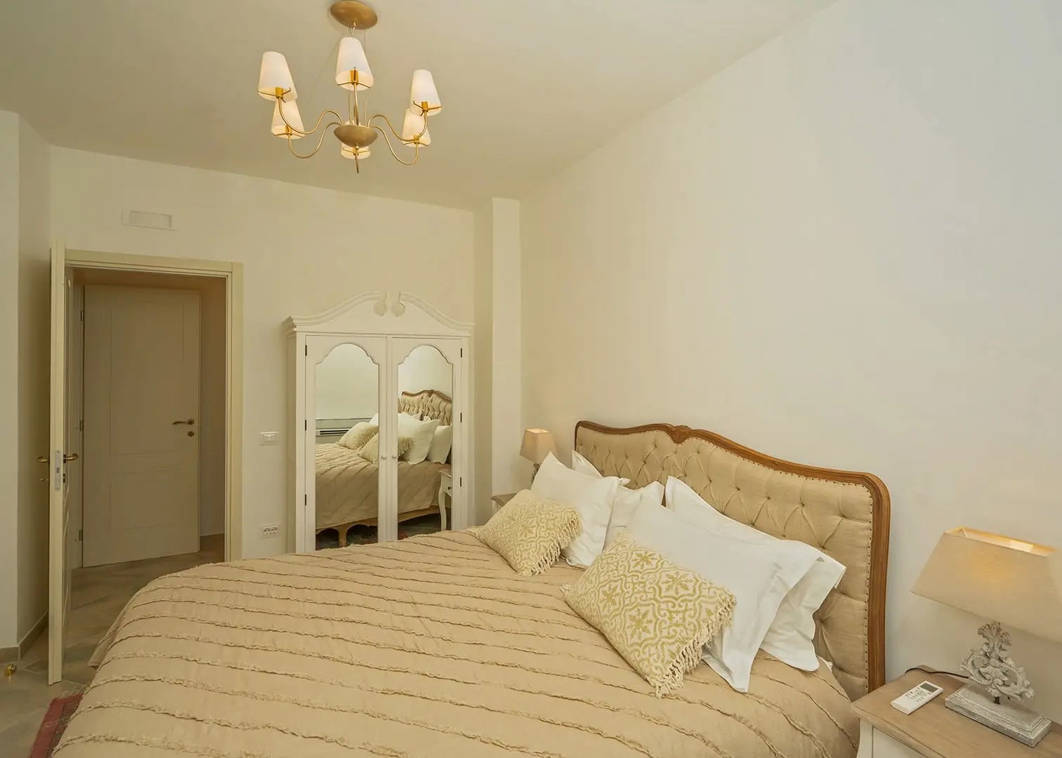 Palazzo Maratea bedroom 2
