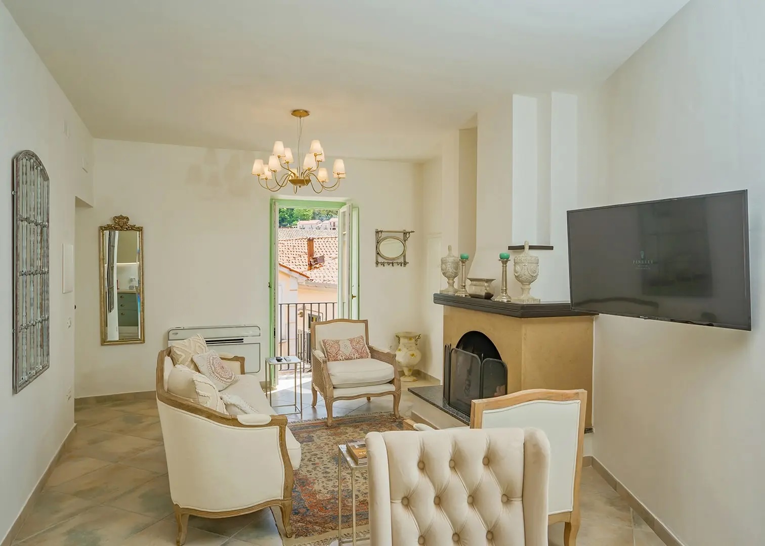 Palazzo Maratea living room 2